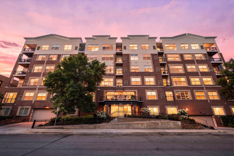 301 Oak Grove St #308, Minneapolis, MN 55403