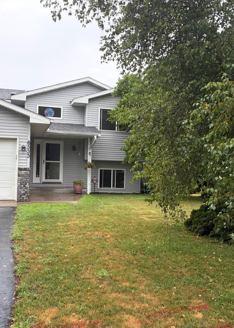 6533 Neddersen Cir, Brooklyn Park, MN 55445