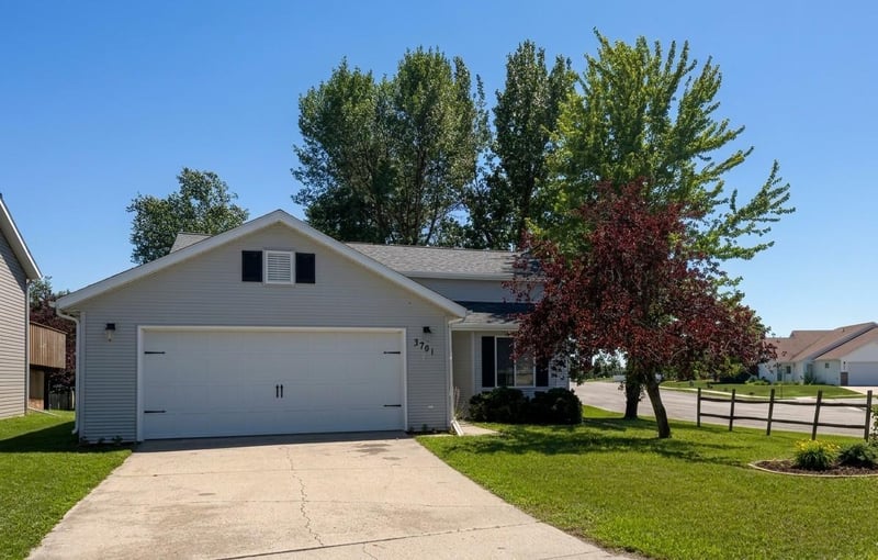 3701 29th Ave S, Moorhead, MN 56560