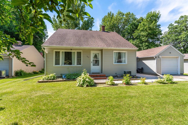 504 1st Ave SE, Pelican Rapids, MN 56572