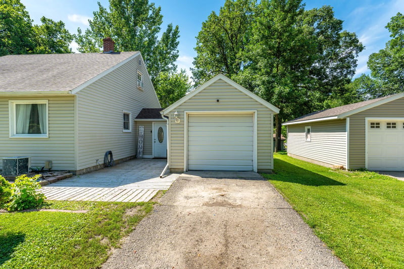 504 1st Ave SE, Pelican Rapids, MN 56572