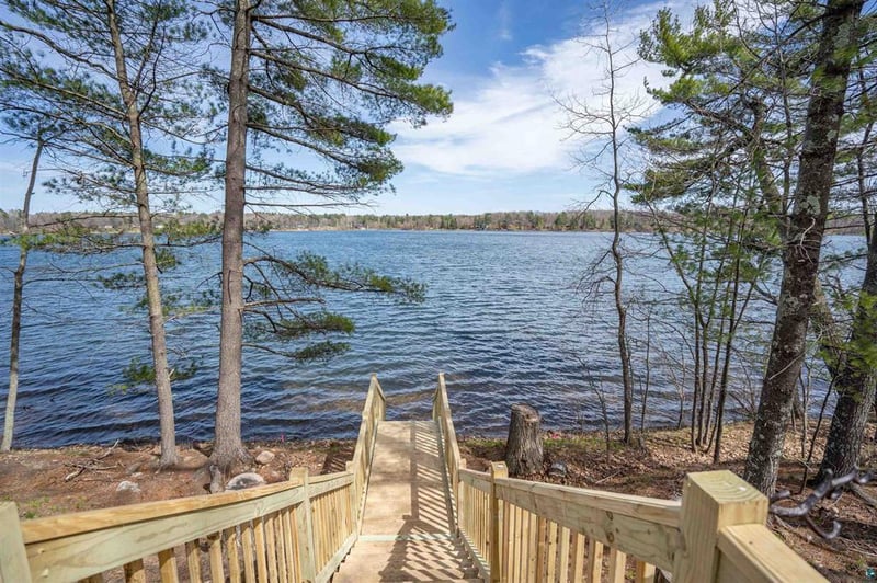 2000 W Chub Lake Rd, Carlton, MN 55718