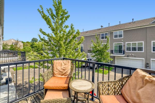 5213 Scott Trl, Robbinsdale, MN 55422