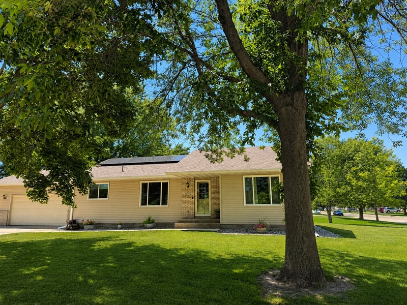 1720 SE Smith Ave, Owatonna, MN 55060