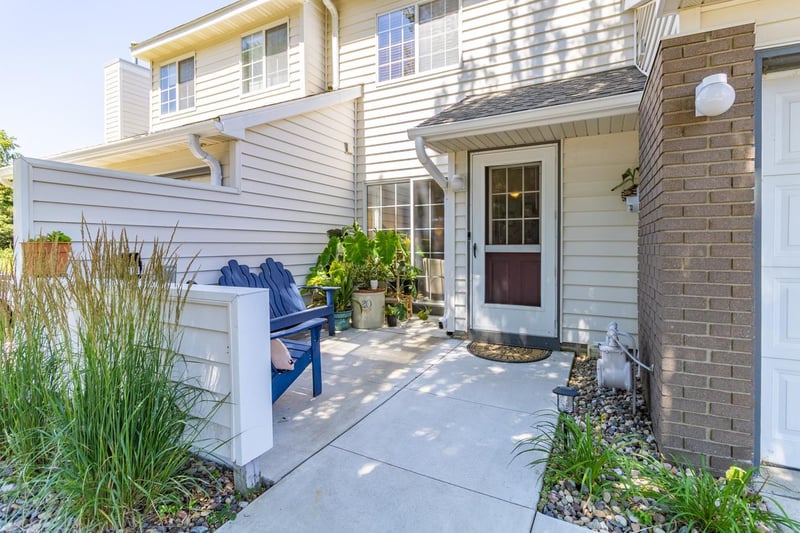 12822 Echo Ln, Apple Valley, MN 55124