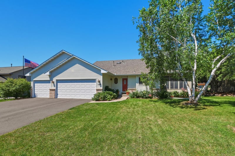 1490 Mallard Pl, Waconia, MN 55387