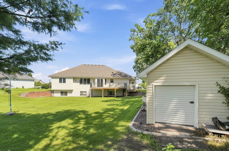 38249 Everton Ave, North Branch, MN 55056