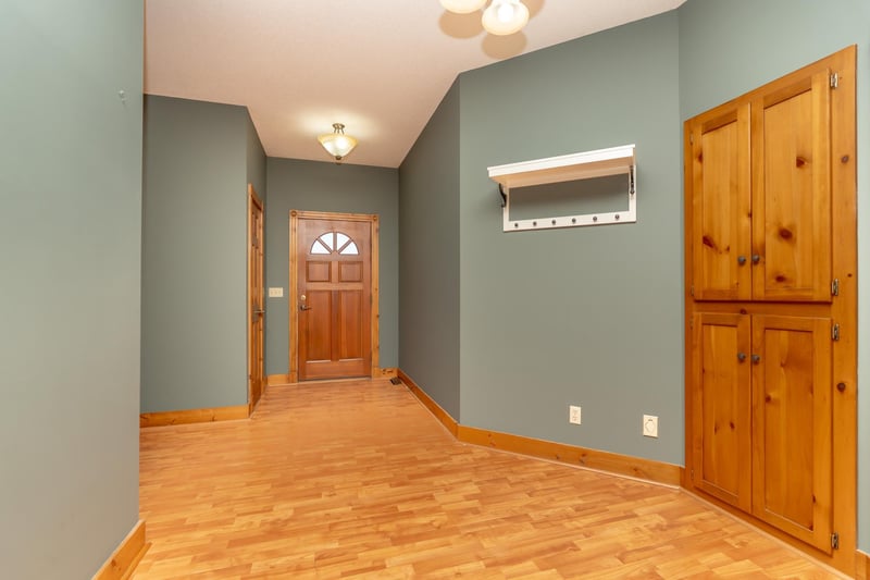 13261 Marystown Rd, Shakopee, MN 55379