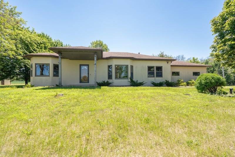 13261 Marystown Rd, Shakopee, MN 55379