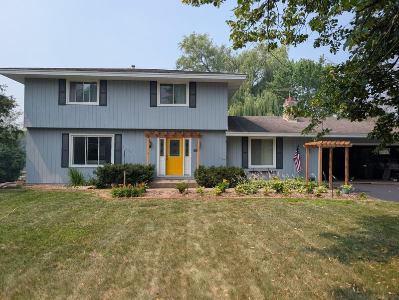 2755 Olive Ln N, Plymouth, MN 55447
