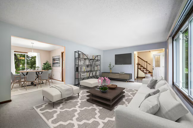 2755 Olive Ln N, Plymouth, MN 55447