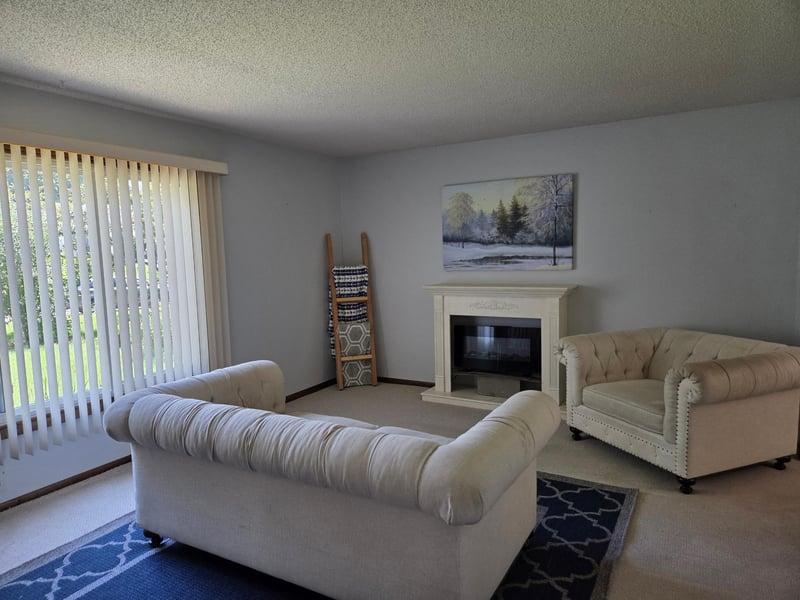 2755 Olive Ln N, Plymouth, MN 55447