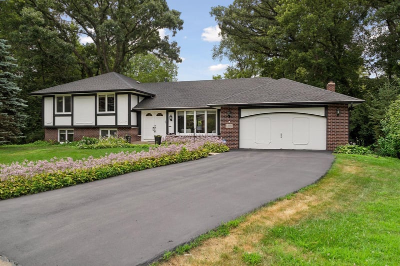 14886 Tealwood Ct, Eden Prairie, MN 55347