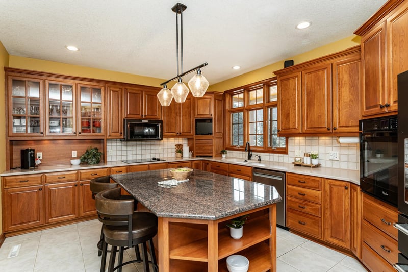 7005 Halifax Ln NW, Rochester, MN 55901