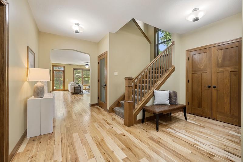 16958 Dynamic Dr, Lakeville, MN 55044