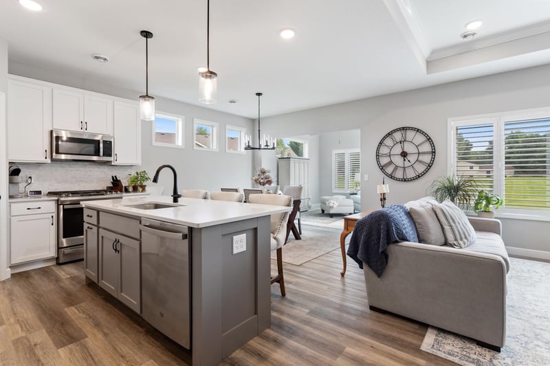 301 Riverview Cir, Hanover, MN 55341