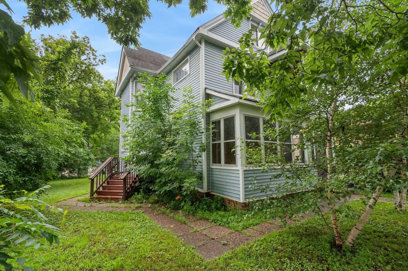 1523 22nd Ave N, Minneapolis, MN 55411
