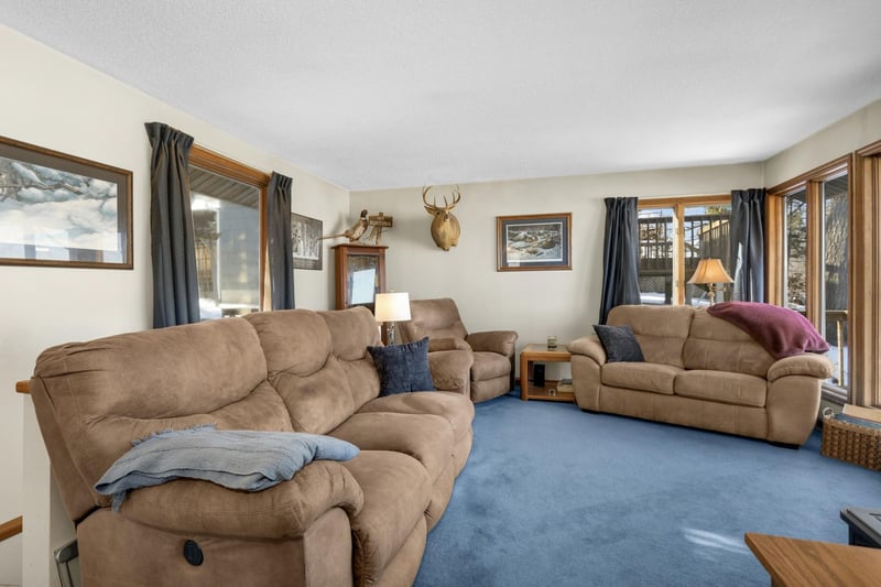 6240 Red Oak Rd, Mound, MN 55364