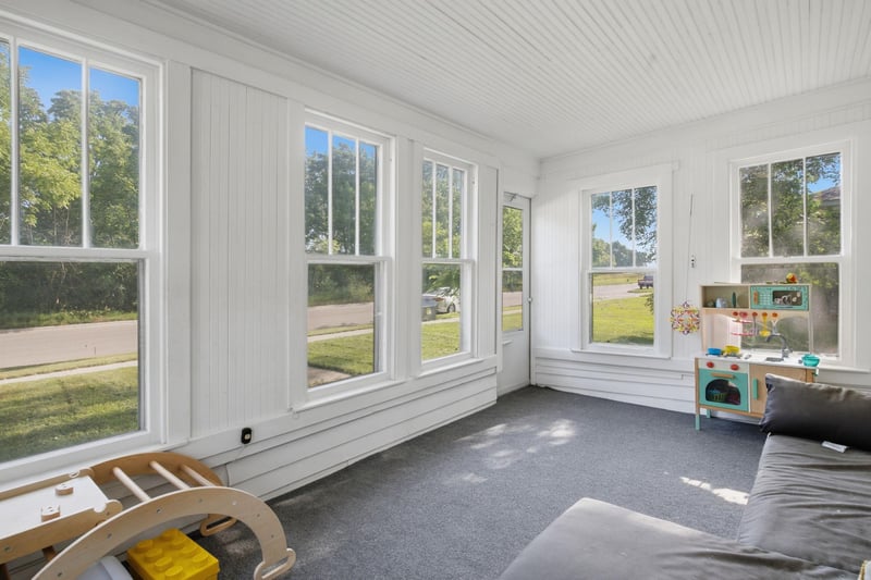 1223 Litchfield Ave SW, Willmar, MN 56201