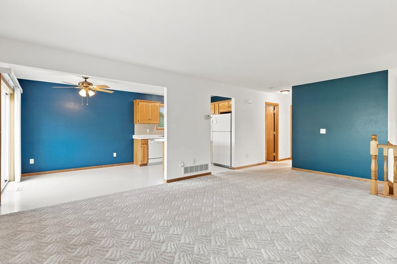 747 Louisiana St NW, Hutchinson, MN 55350