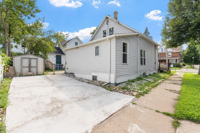 654 Winslow Ave, Saint Paul, MN 55107