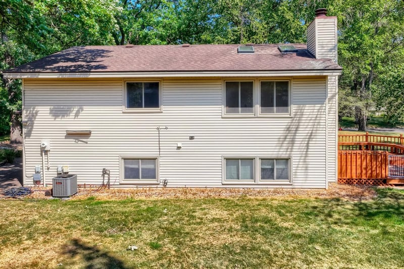 11809 Edgewood Ave N, Champlin, MN 55316