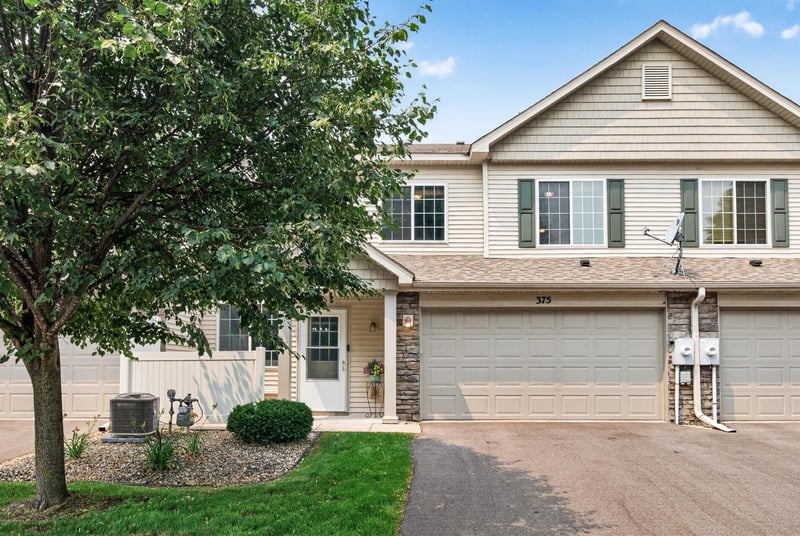 375 Arrowhead Dr, Lino Lakes, MN 55014