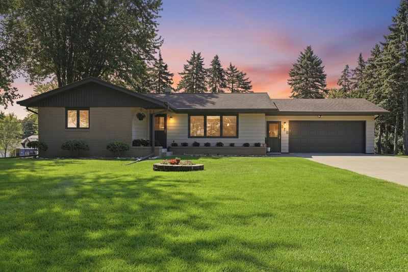 575 Prospect Ct NE, Saint Cloud, MN 56304