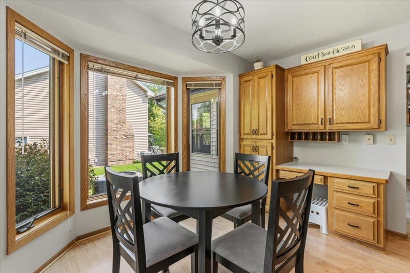 1309 Fremont Ct, Burnsville, MN 55306