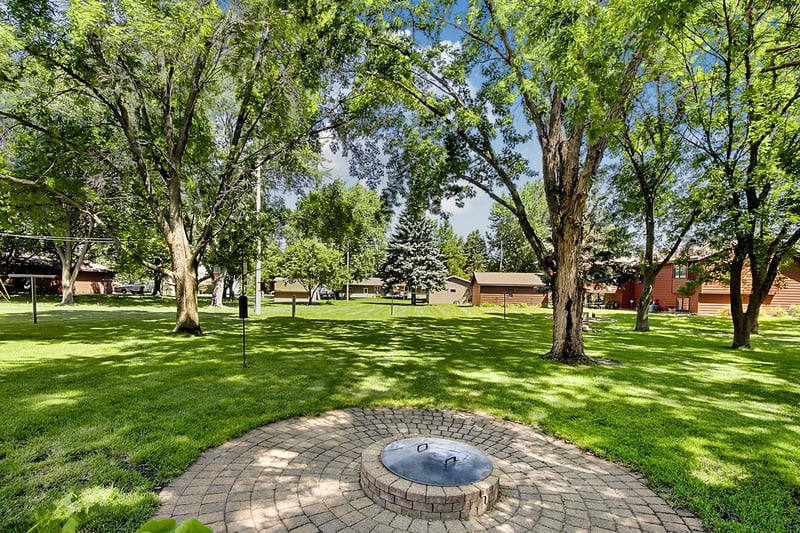 6209 Laurel Rd, Saint Cloud, MN 56303