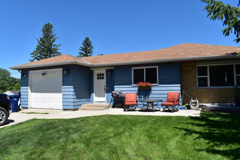 401 N Burlington Ave, Fergus Falls, MN 56537