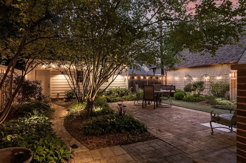 1843 Highland Pw, Saint Paul, MN 55116
