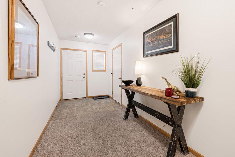 3867 Abercrombie Ln, Stillwater, MN 55082