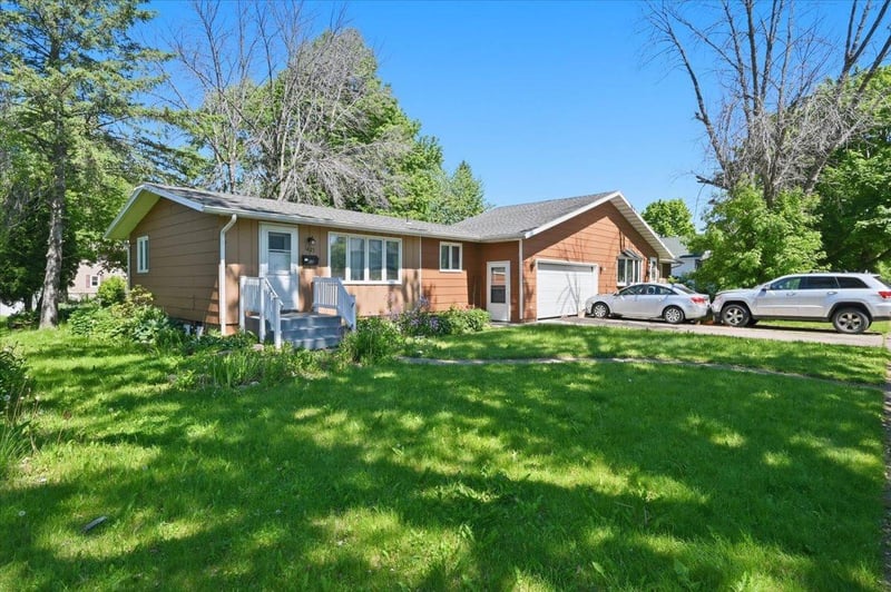1421 - 1425 E 5th St, Superior, WI 54880