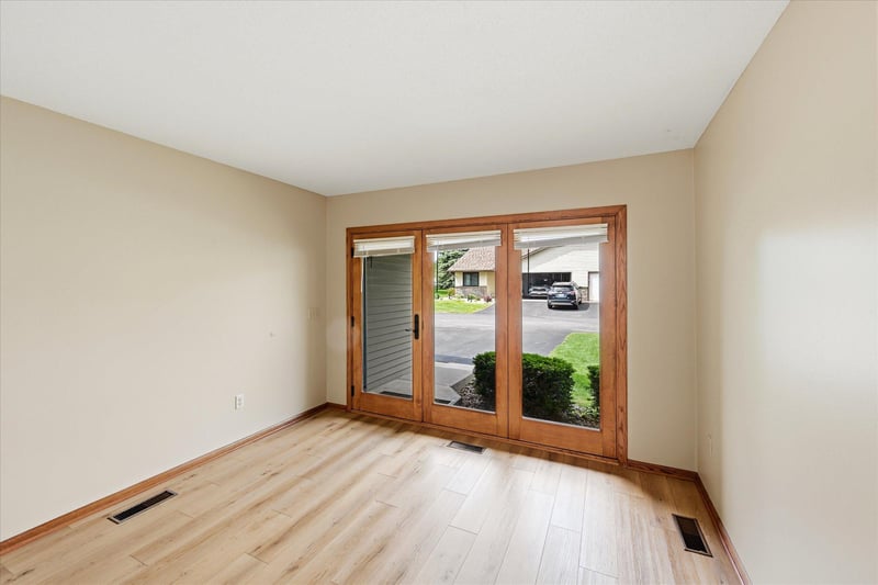 540 Auburn Pl NW #C, Elk River, MN 55330