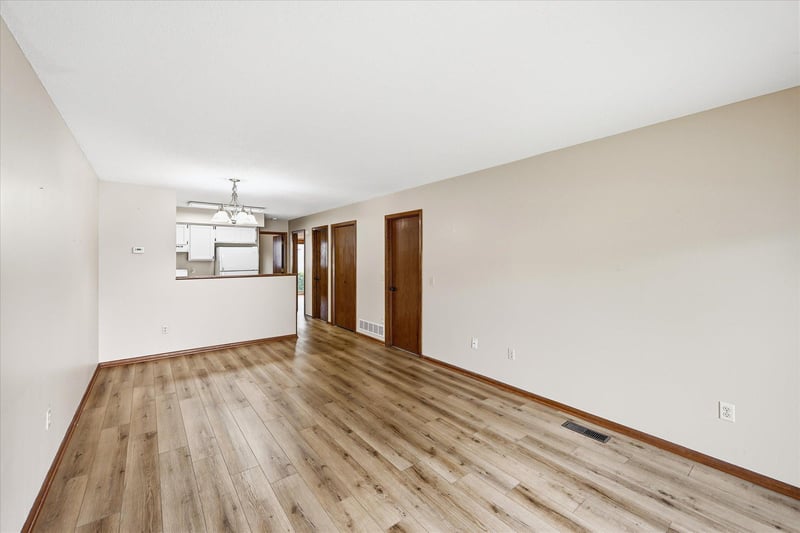 540 Auburn Pl NW #C, Elk River, MN 55330