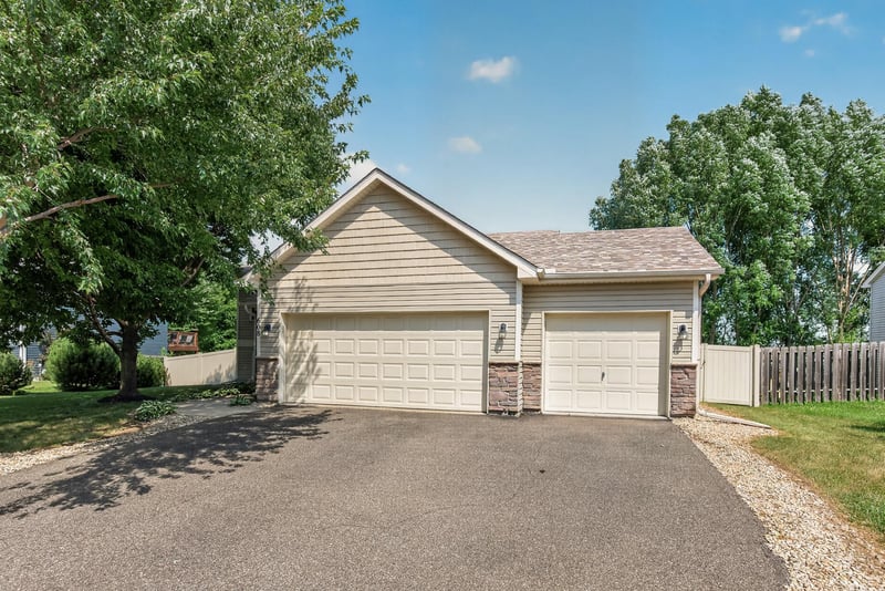 608 Dillon Ave N, Montrose, MN 55363
