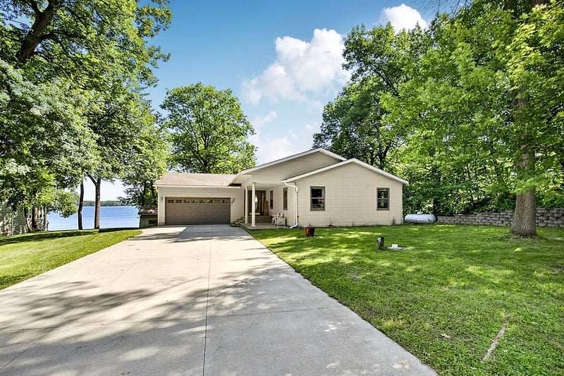 32150 742nd Ave, South Haven, MN 55382