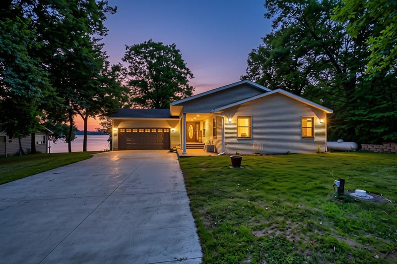 32150 742nd Ave, South Haven, MN 55382
