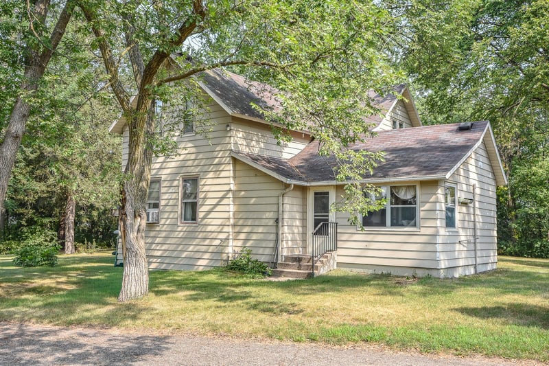 1600 238th St, Saint Augusta, MN 56301