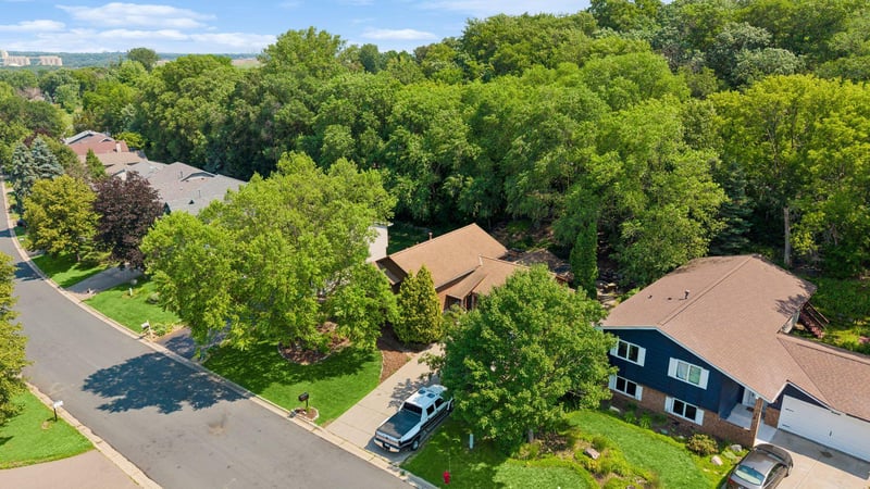 13225 Court Pl, Burnsville, MN 55337