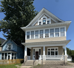 2221 Bloomington Ave, Minneapolis, MN 55404