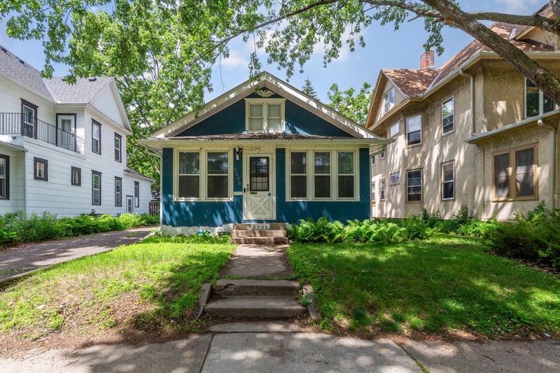 2206 Polk St NE, Minneapolis, MN 55418