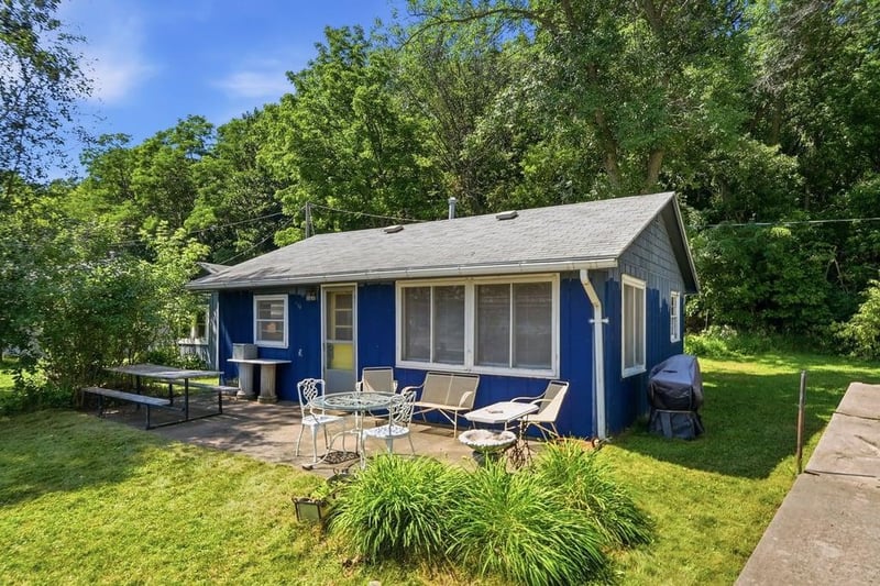 7224 Green Lake Shore Dr NW, Princeton, MN 55371