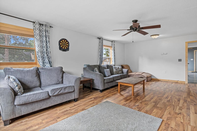 305 2nd St NE, Pine City, MN 55063