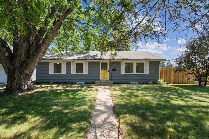 8741 3rd Ave S, Bloomington, MN 55420
