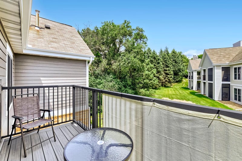6010 Chasewood Pw #206, Hopkins, MN 55343