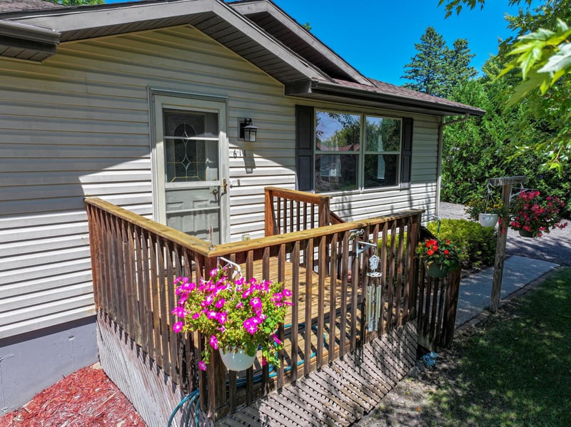 611 E Nestor St, Osakis, MN 56360