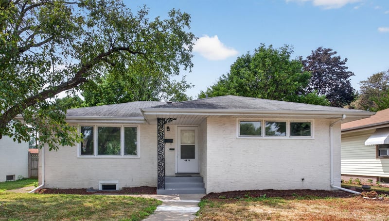 4935 Russell Ave N, Minneapolis, MN 55430
