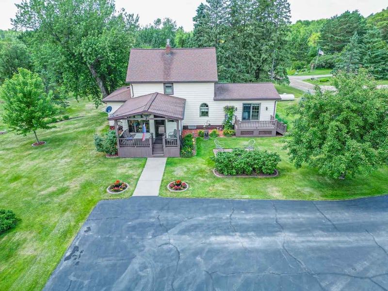 10722 Maturi Rd, Hibbing, MN 55746